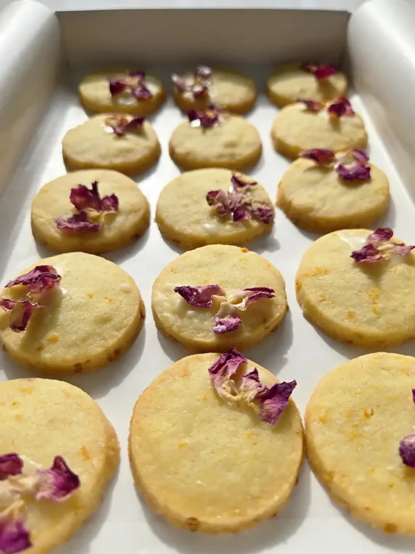 Golden Rose Cookie Box