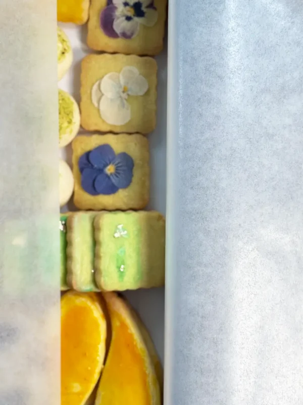 Spring Mix Cookie Box