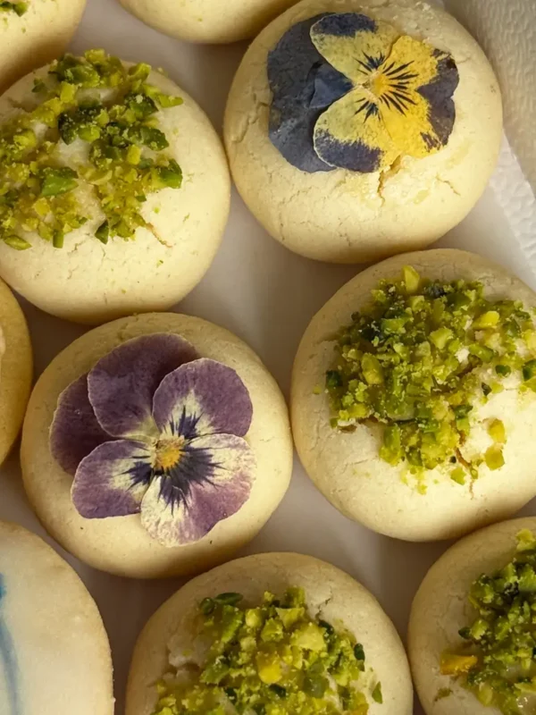 The Spice Palette | Saffron & Cardamom Floral Shortbread