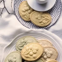 Tulip Harmony Box Matcha Saffron Cookies